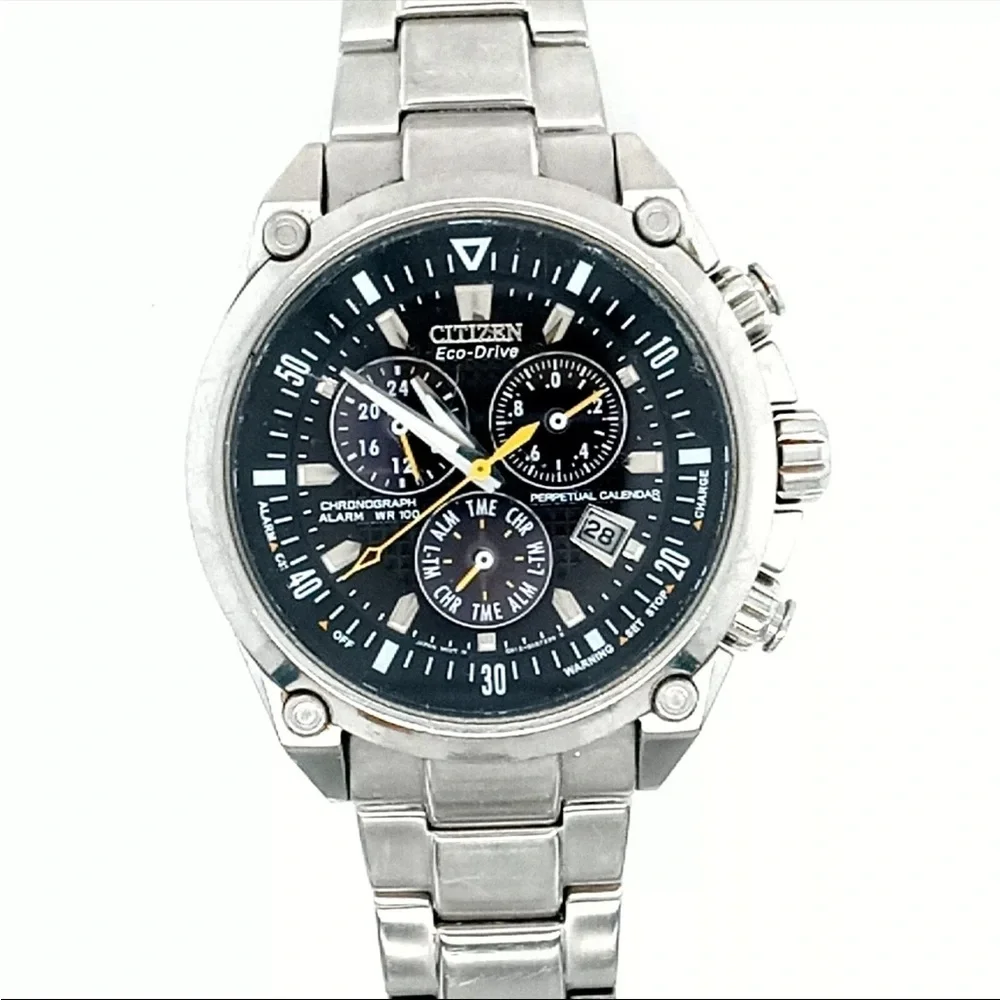 Citizen World Chronograph A-T Mens Chronograph Multi-Function Atomic Time Silver